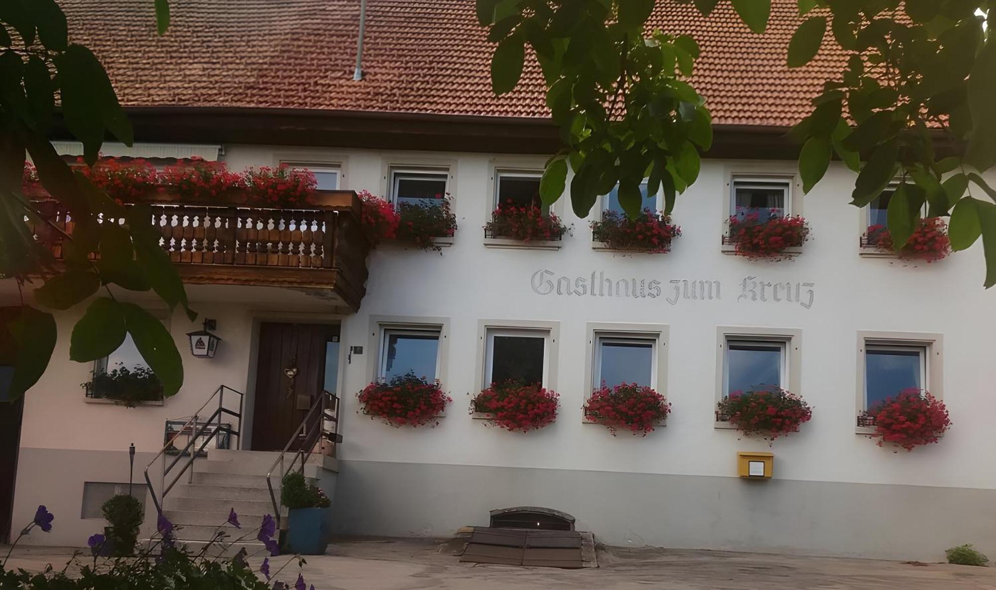 Gasthaus Zum Kreuz Grafenhausen Luaran gambar